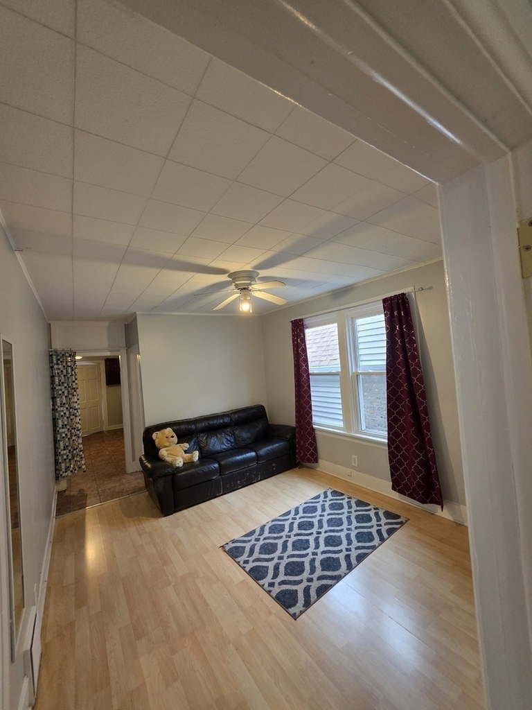 3419 W Beach Avenue - Photo 3