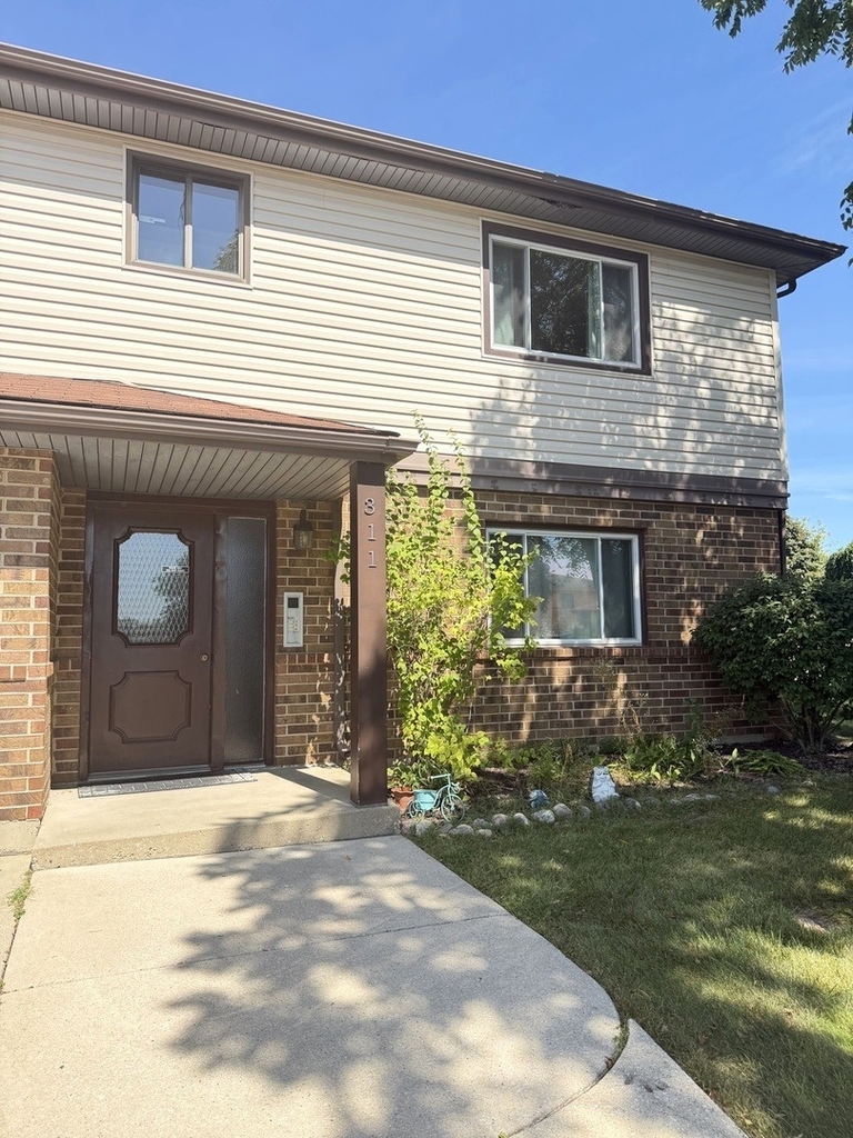 311 Dawn Court - Photo 1