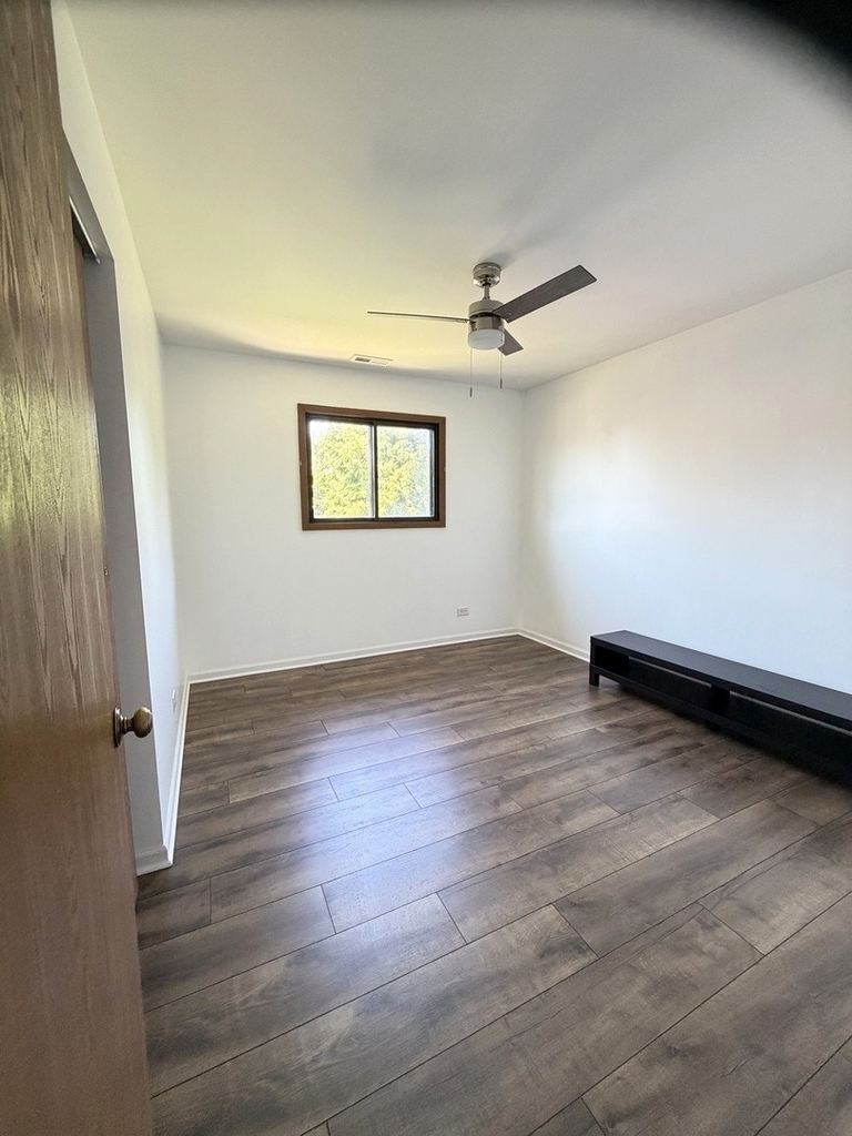 311 Dawn Court - Photo 13