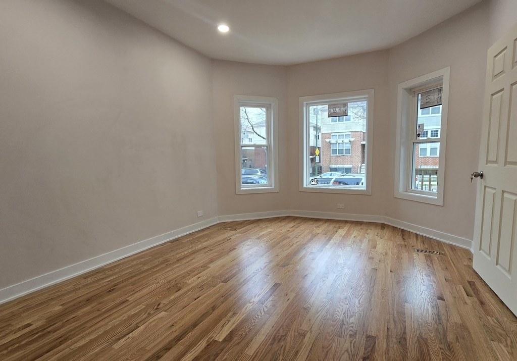3516 W Polk Street - Photo 3