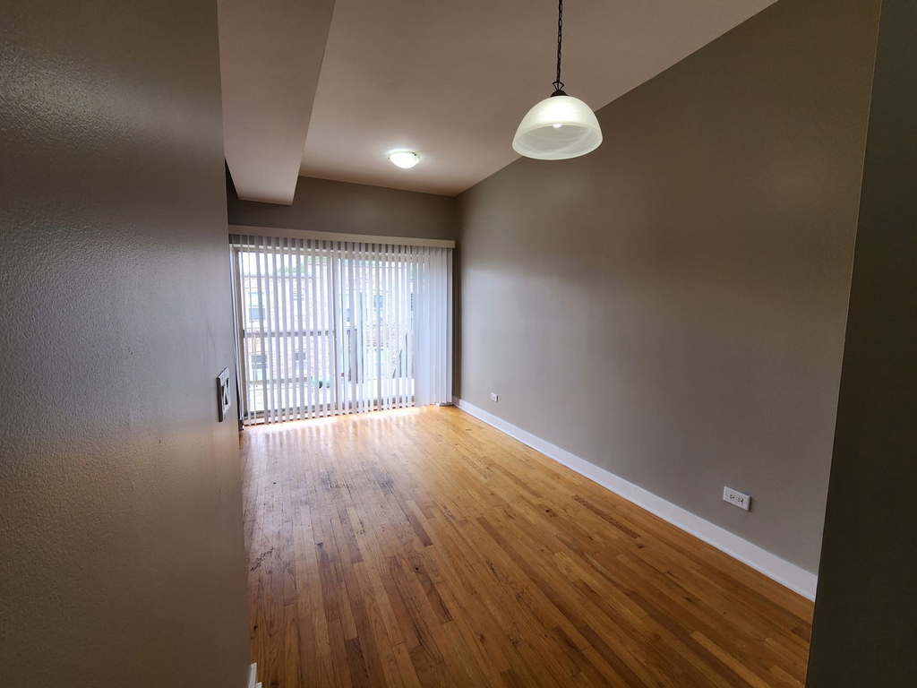 2320 E 70th Place - Photo 2