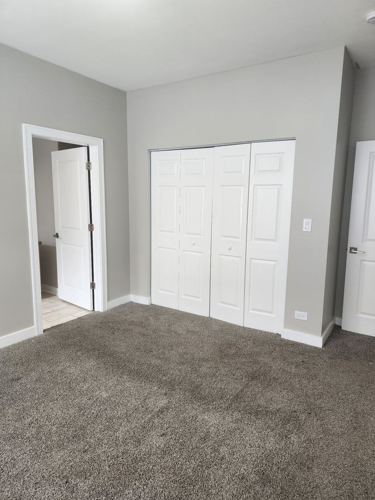 2320 E 70th Place - Photo 6