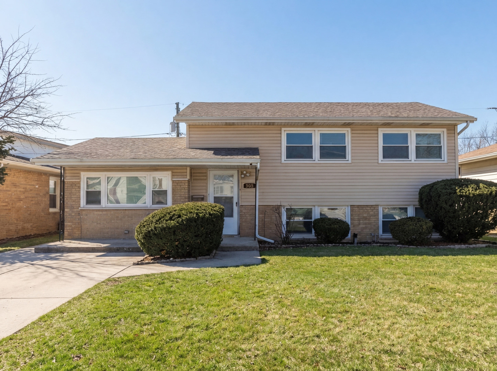 382 Chappel Avenue - Photo 0