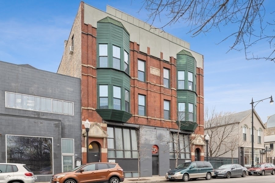 1908 S Halsted Street - Photo 0