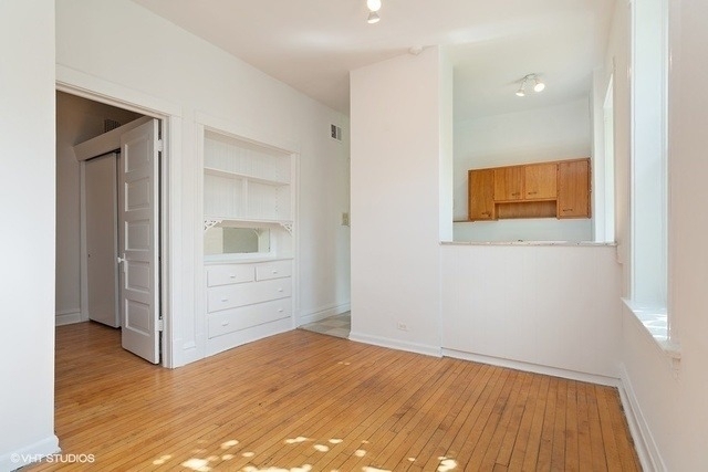 732 W 19th Street - Photo 4