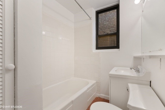 732 W 19th Street - Photo 6
