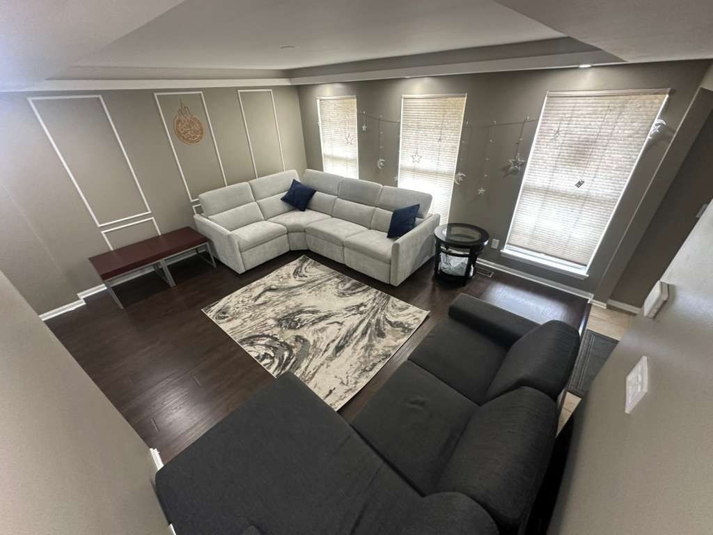 22102 W Plymouth Circle - Photo 9