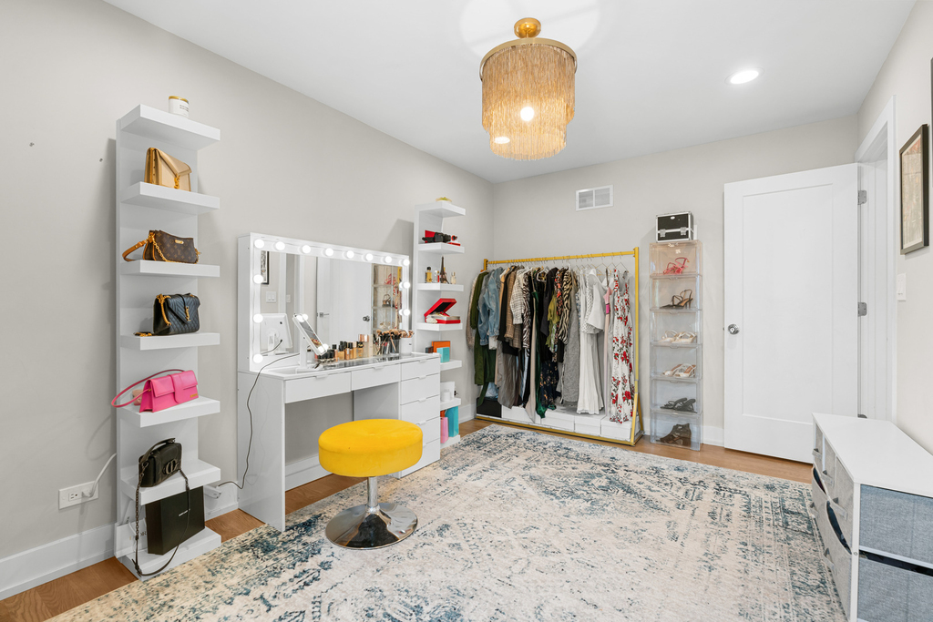 5047 W Winnemac Avenue - Photo 28