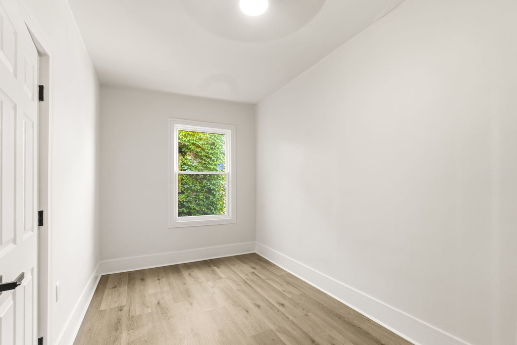 2112 S Drake Avenue - Photo 5