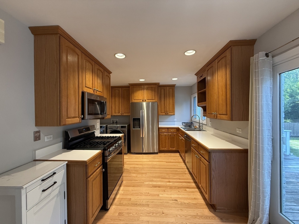 1954 Redwood Lane - Photo 5