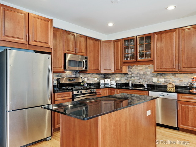 508 W Melrose Street - Photo 7