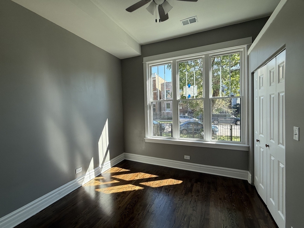 3310 W Le Moyne Street - Photo 4