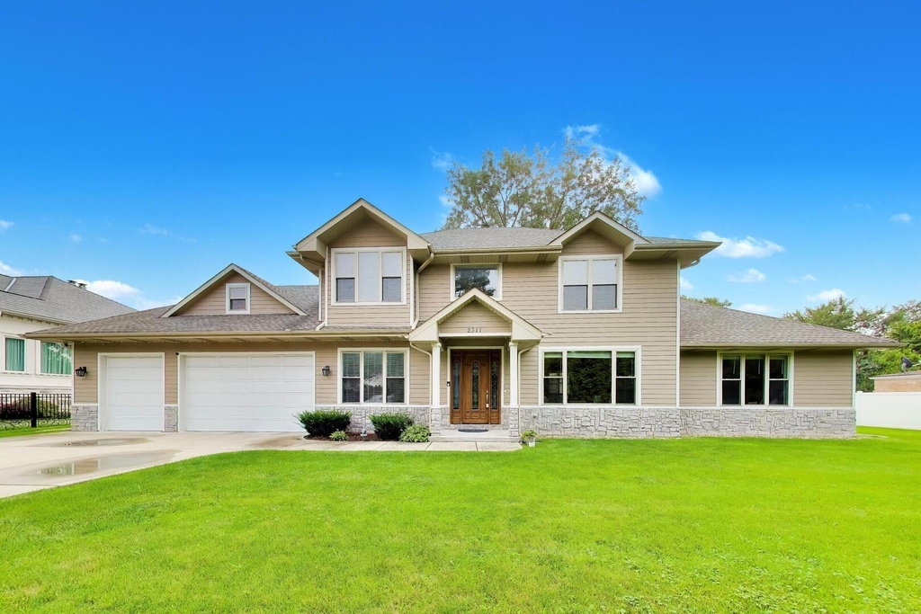 2311 N Arlington Heights Road - Photo 0
