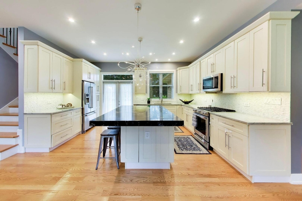 2311 N Arlington Heights Road - Photo 7