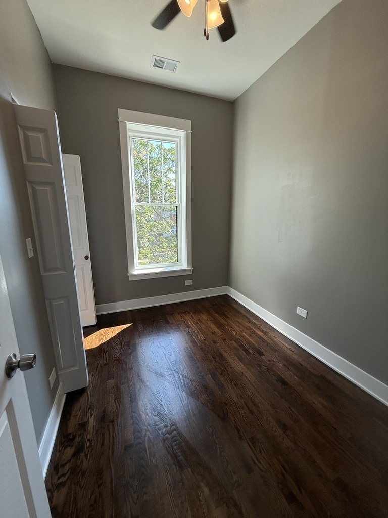 3310 W Lemoyne Street - Photo 8