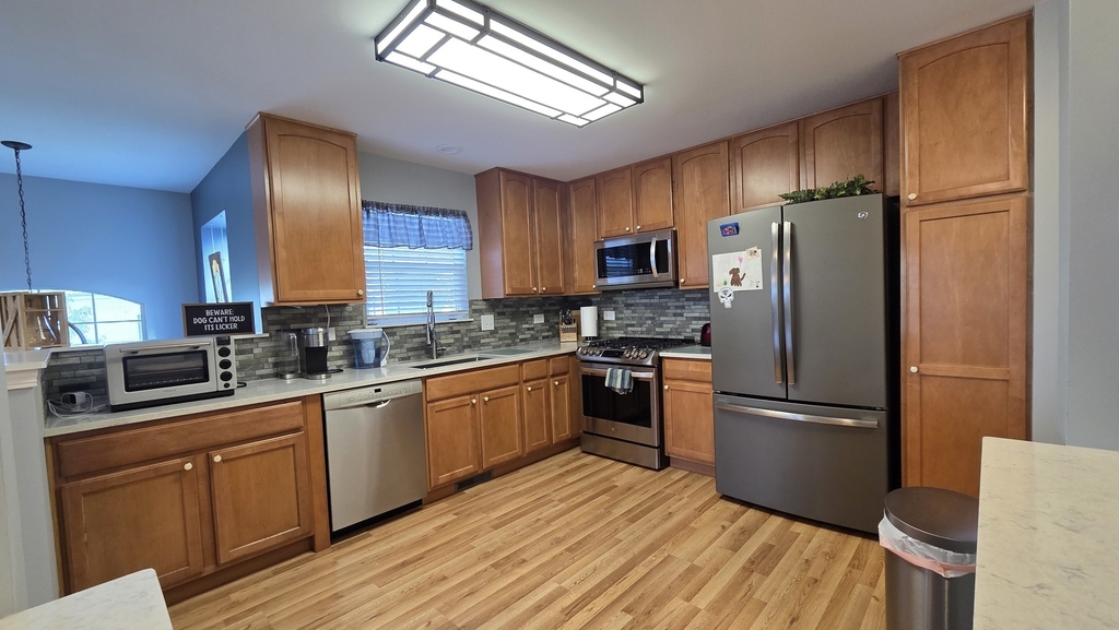 540 Legend Lane - Photo 5