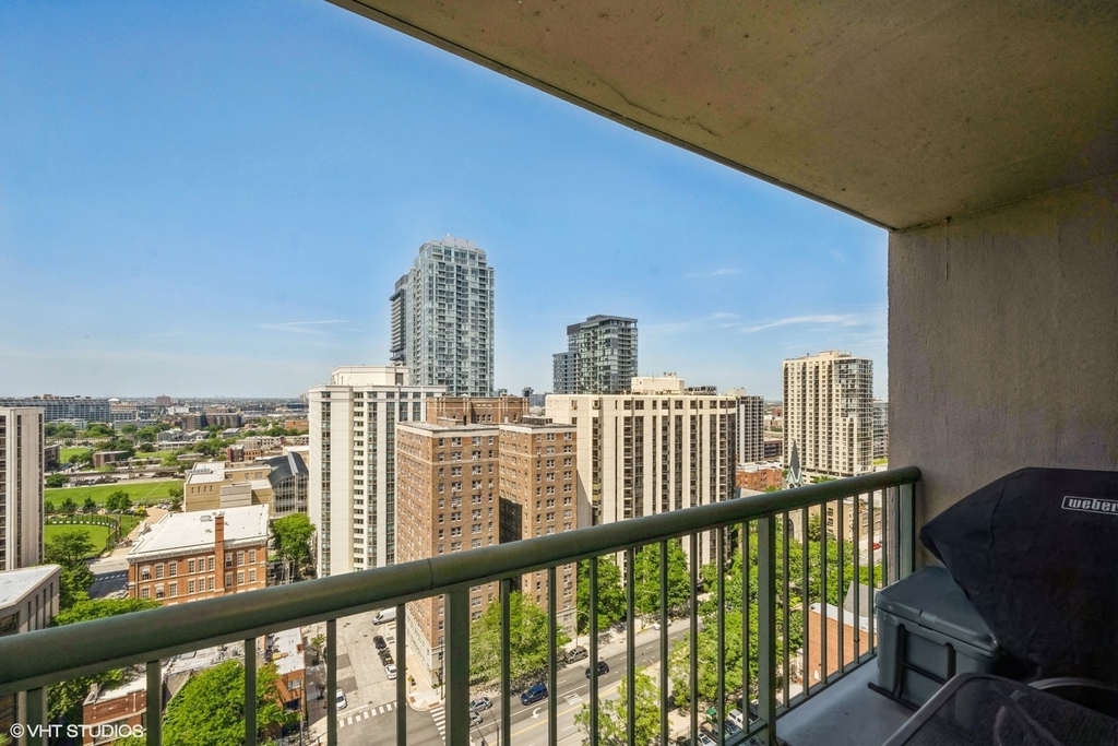 111 W Maple Street - Photo 9