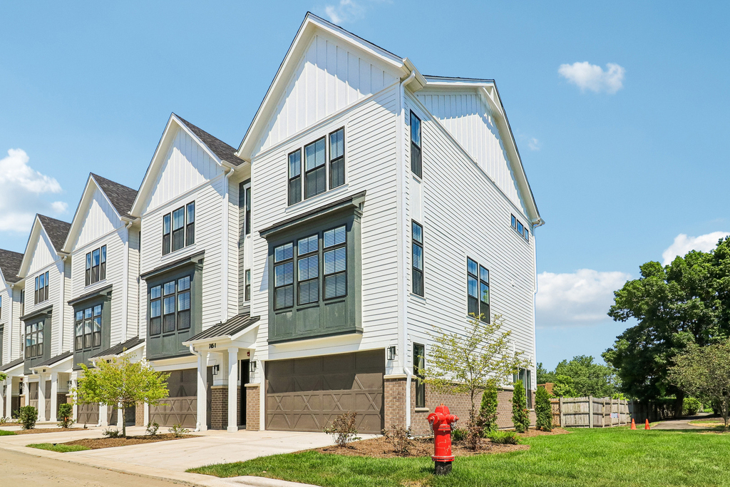 745 Hope Street - Photo 0