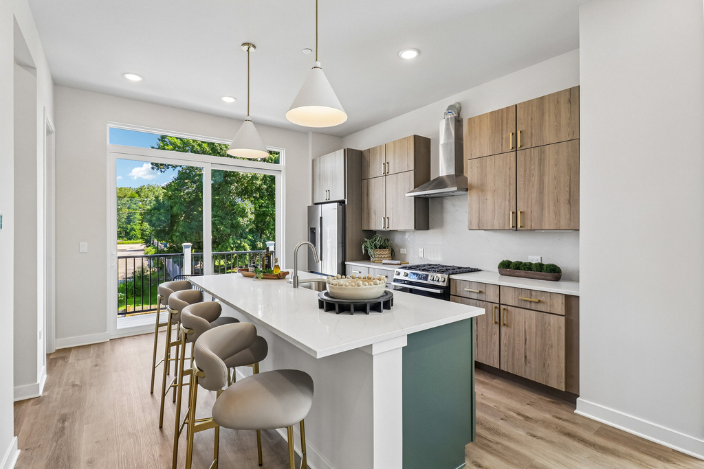 745 Hope Street - Photo 1