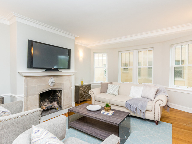 609 W Stratford Place - Photo 1