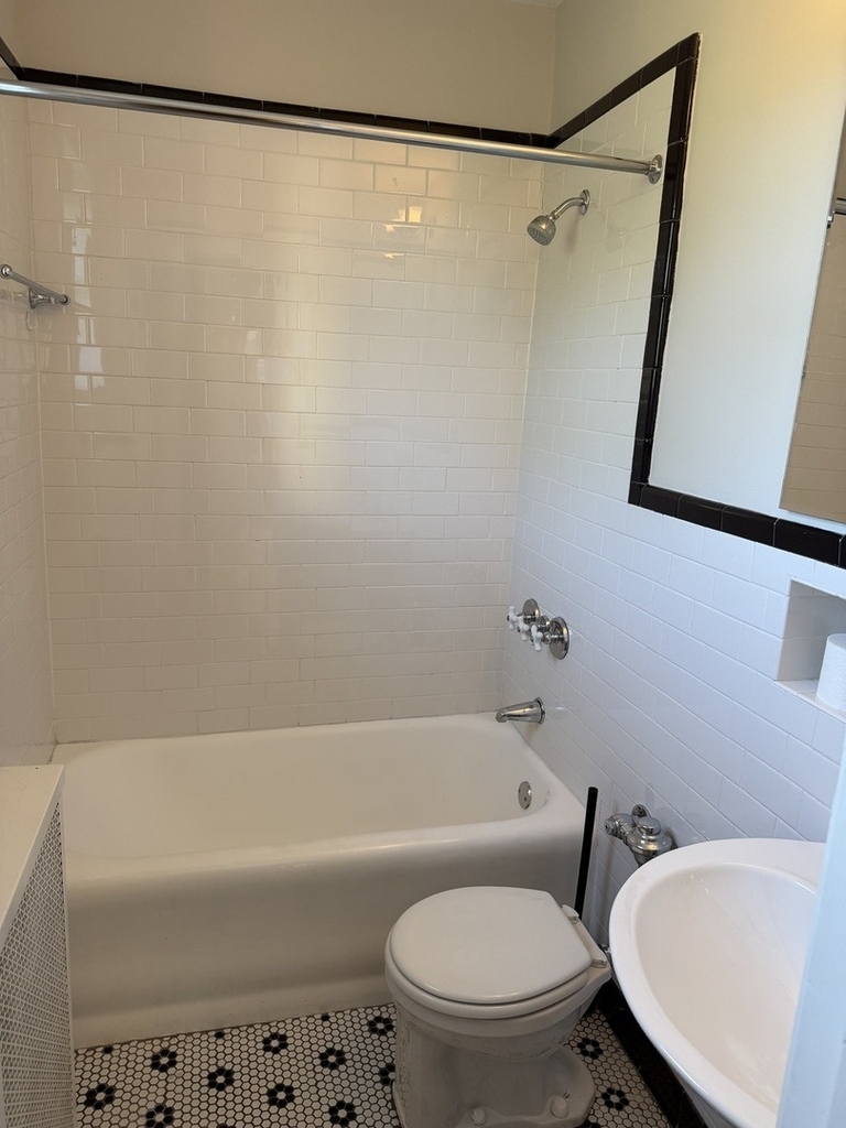 609 W Stratford Place - Photo 13
