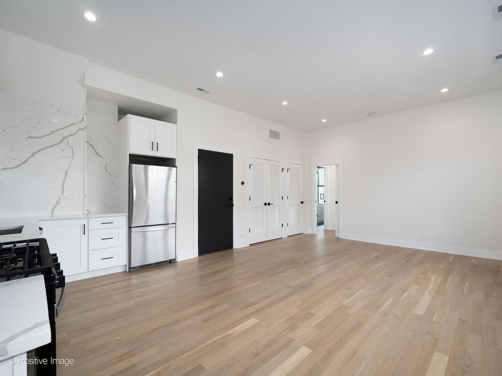 1500 N Western Avenue - Photo 6