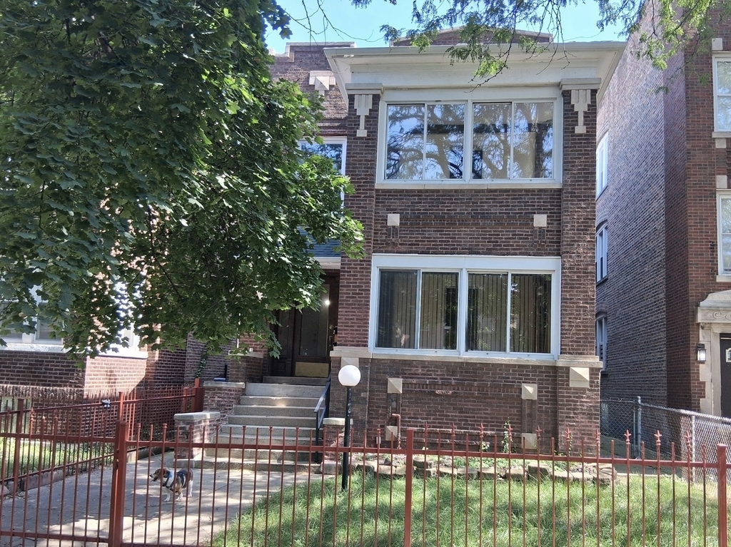 8129 S Evans Avenue - Photo 0