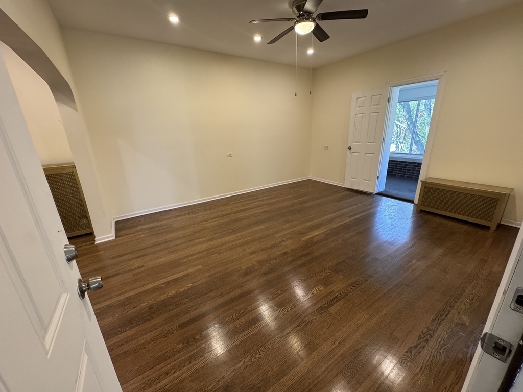 8129 S Evans Avenue - Photo 4