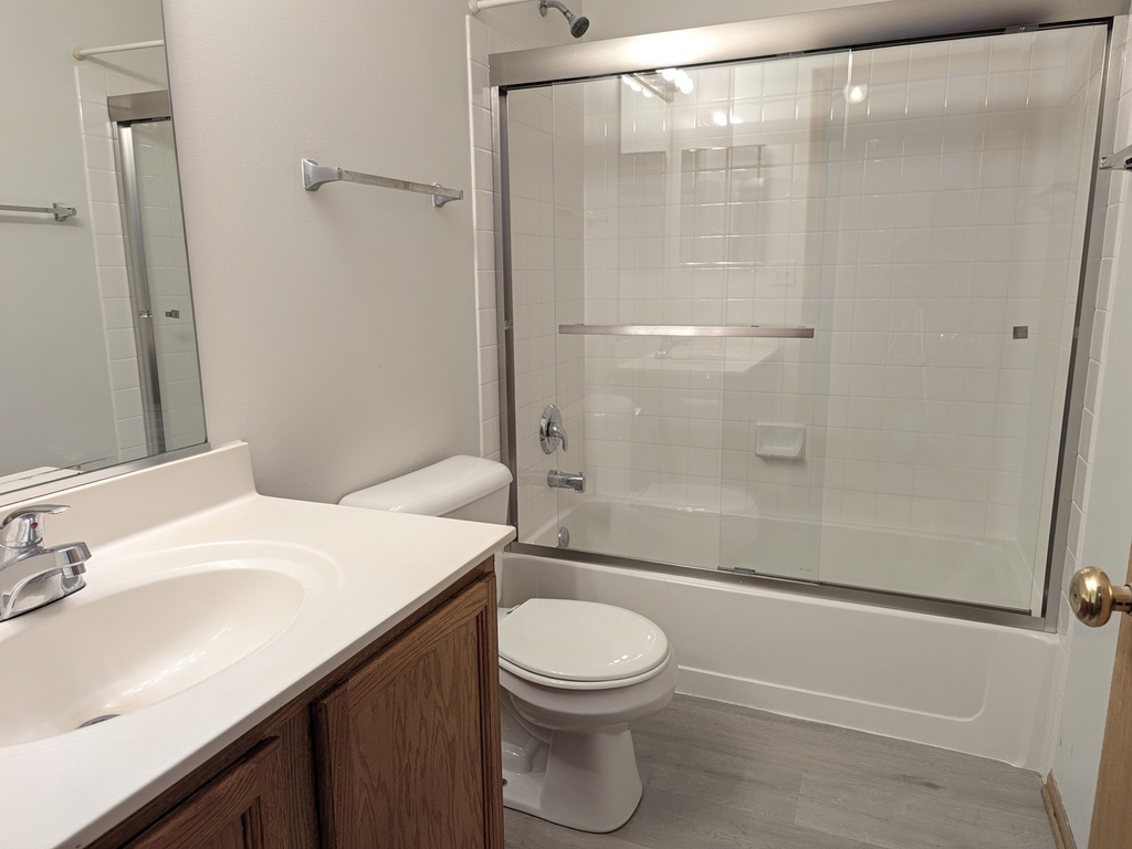 2542 Golf Ridge Circle - Photo 11
