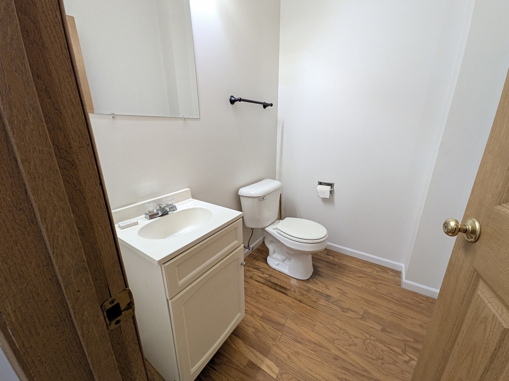 2542 Golf Ridge Circle - Photo 2