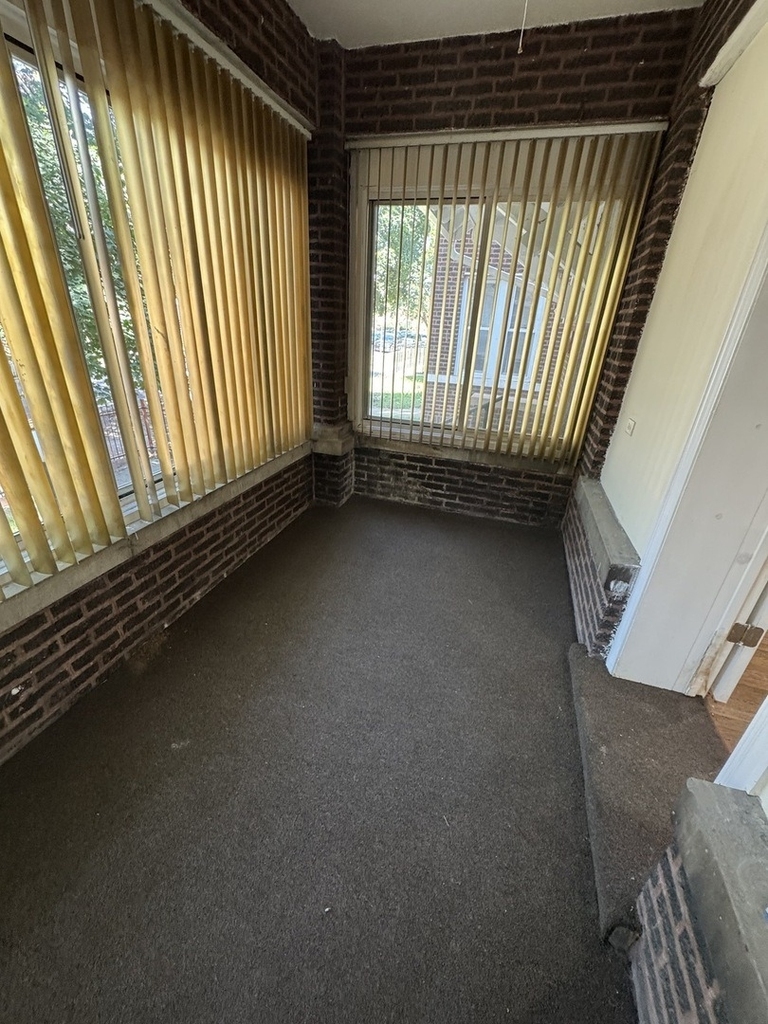 8129 S Evans Avenue - Photo 4