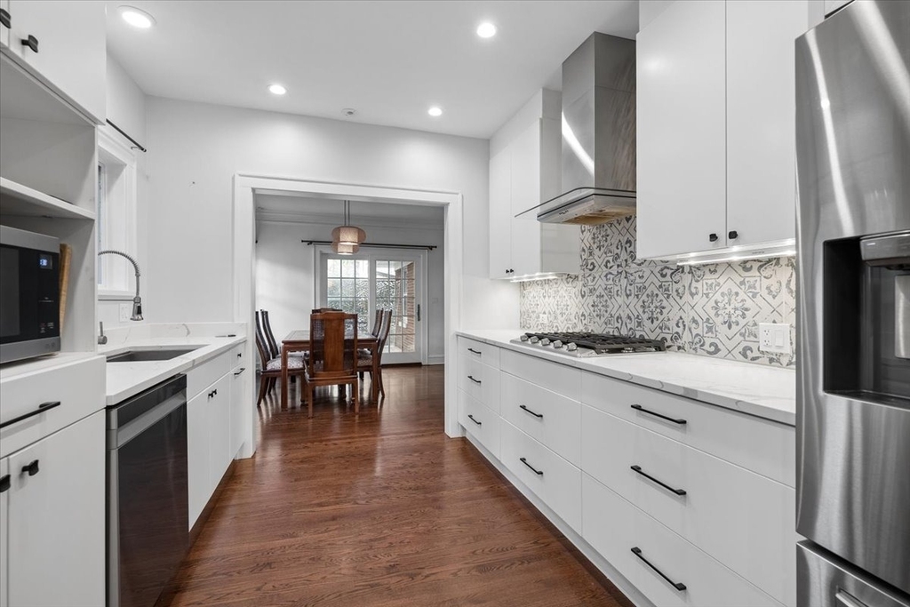 110 13th Street - Photo 8