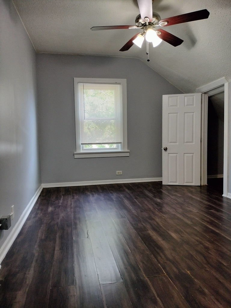 11218 S Parnell Avenue - Photo 33