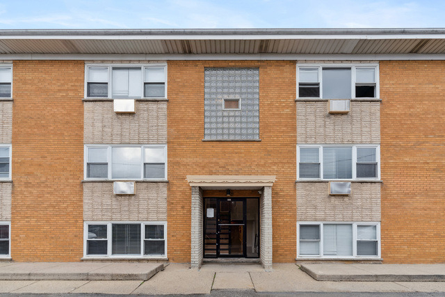 4747 N Ronald Street - Photo 0