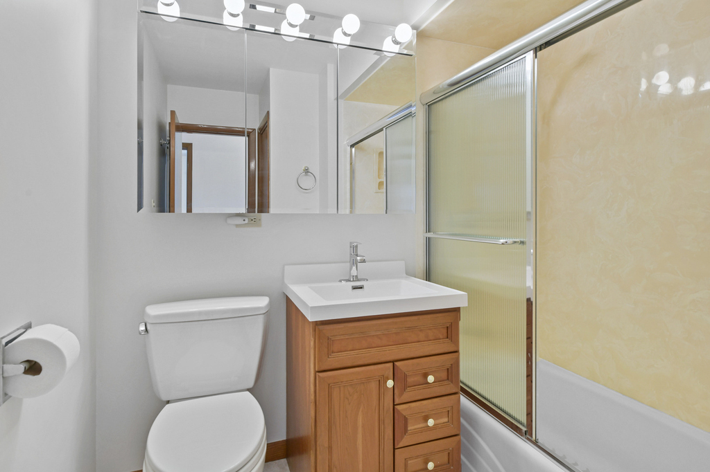 825 Ottawa Avenue - Photo 12