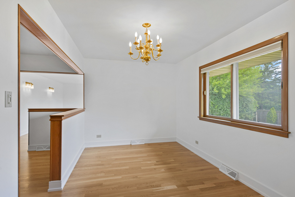 825 Ottawa Avenue - Photo 5