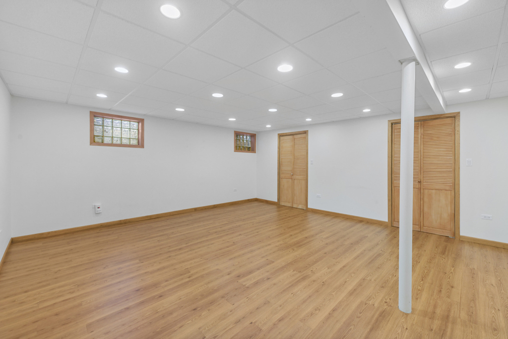 825 Ottawa Avenue - Photo 17