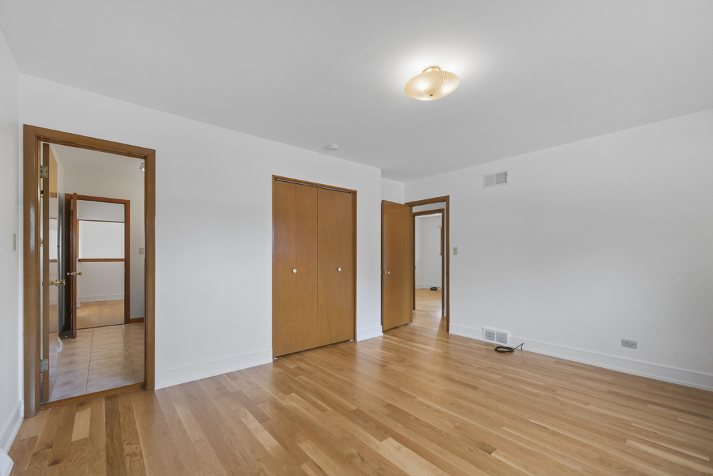 825 Ottawa Avenue - Photo 15