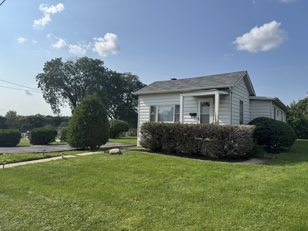 1036 Bonner Avenue - Photo 0