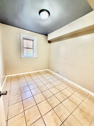 7932 S Kingston Avenue - Photo 4