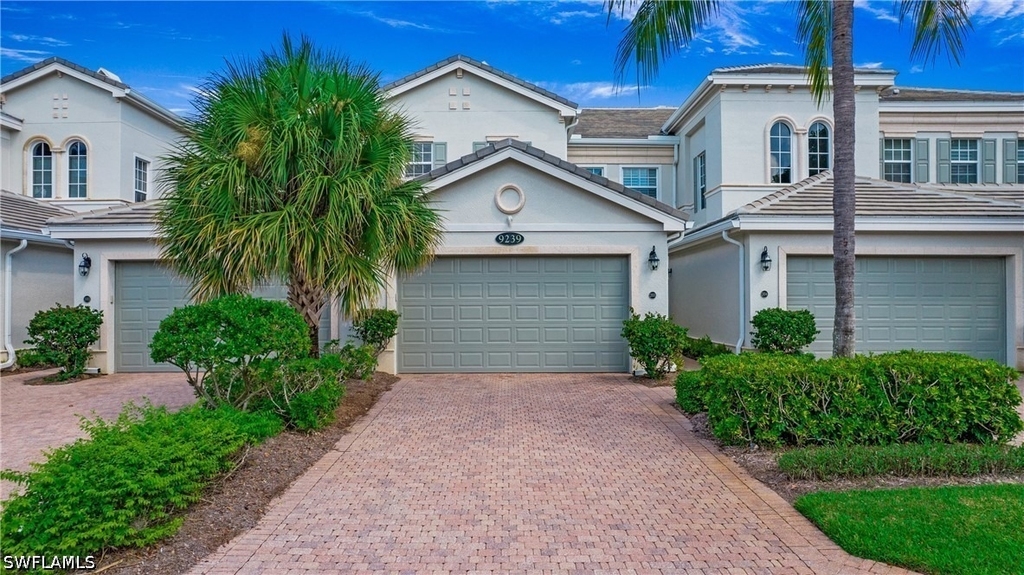 9239 Tesoro Lane - Photo 0