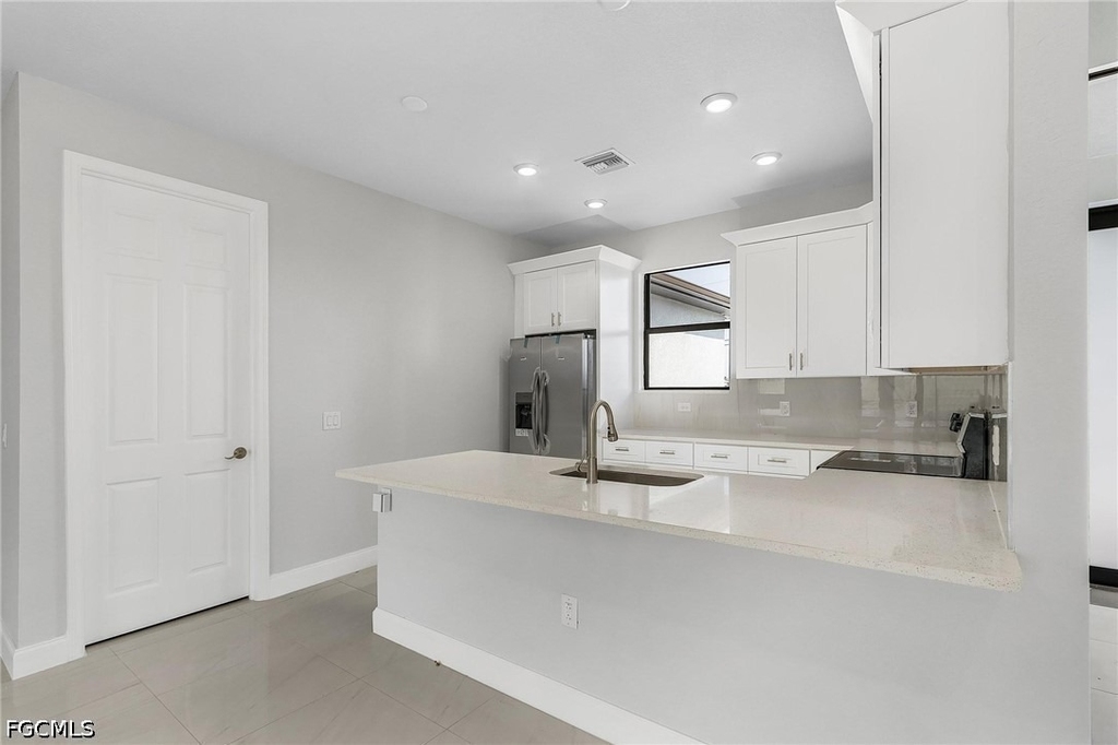 2708 Diplomat Parkway W - Photo 10