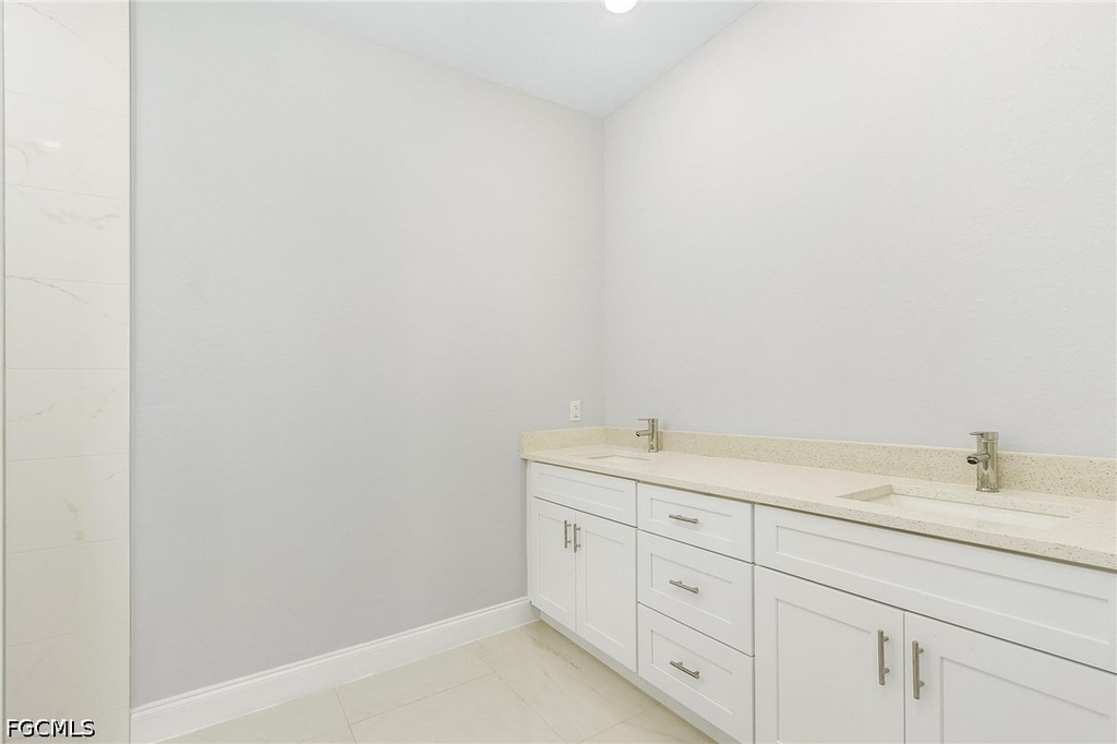 2708 Diplomat Parkway W - Photo 13