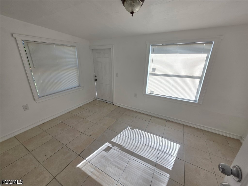 1248 Columbus Boulevard - Photo 3