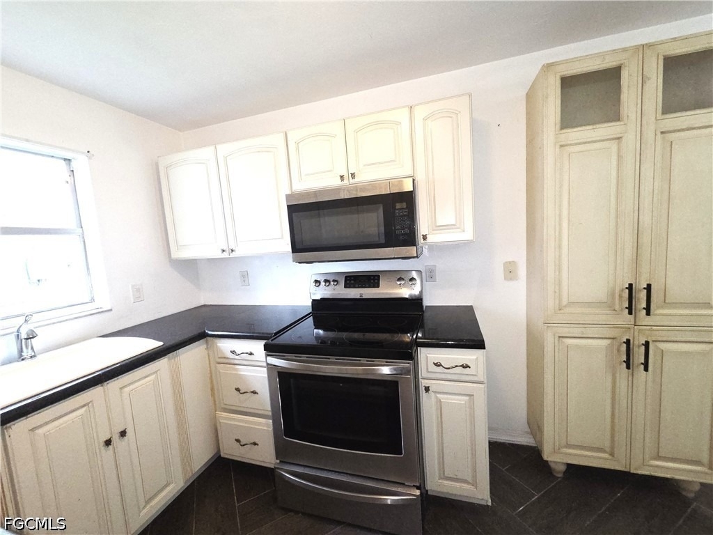 1213 Sw 48th Terrace - Photo 12