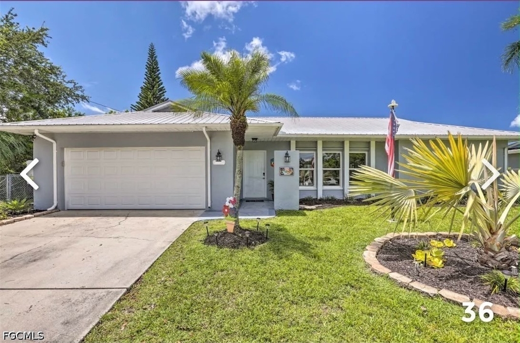 1518 Se 32nd Street - Photo 0