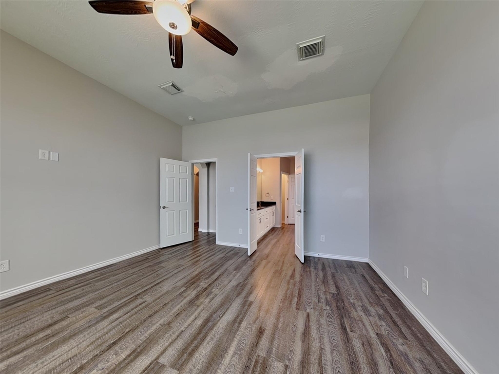 12915 Mason Terrace Lane - Photo 10