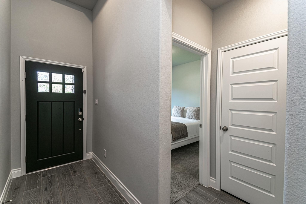 546 Cedar Harbor Court - Photo 5