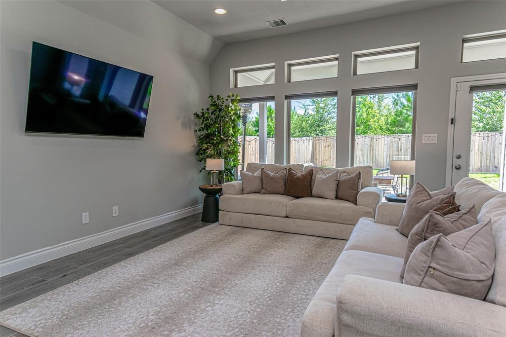546 Cedar Harbor Court - Photo 22