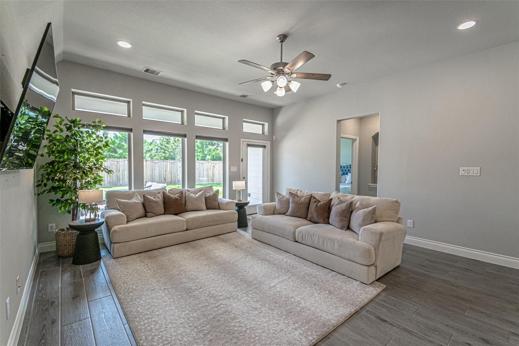 546 Cedar Harbor Court - Photo 23